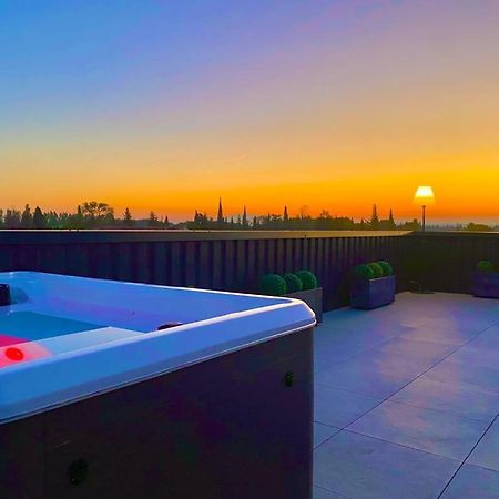 Saint Remy De Provence Roof Top Avec Jacuzzi المظهر الخارجي الصورة